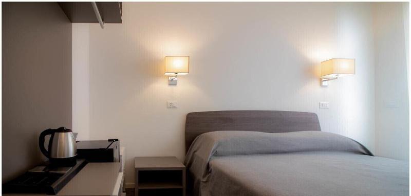 Hotel Caraibi 米兰马瑞提那 外观 照片