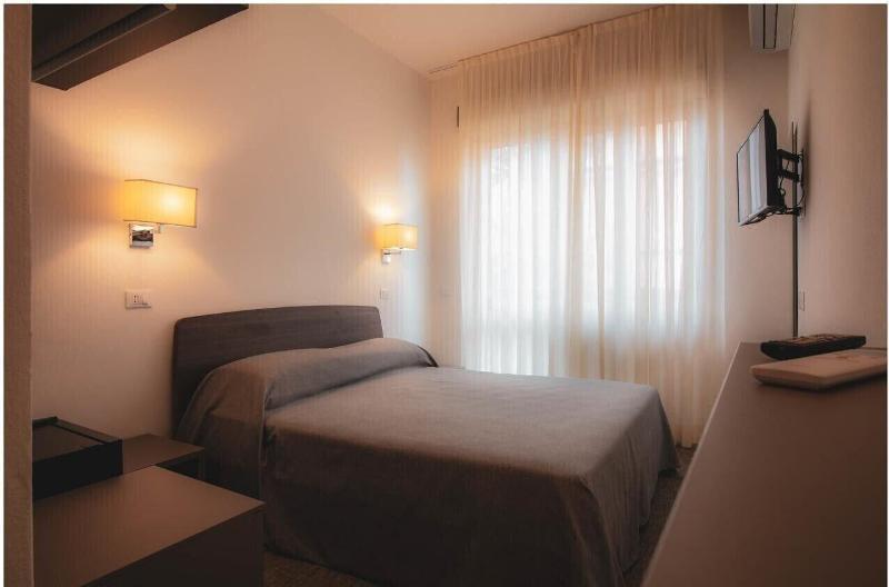 Hotel Caraibi 米兰马瑞提那 外观 照片