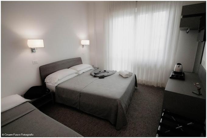 Hotel Caraibi 米兰马瑞提那 外观 照片
