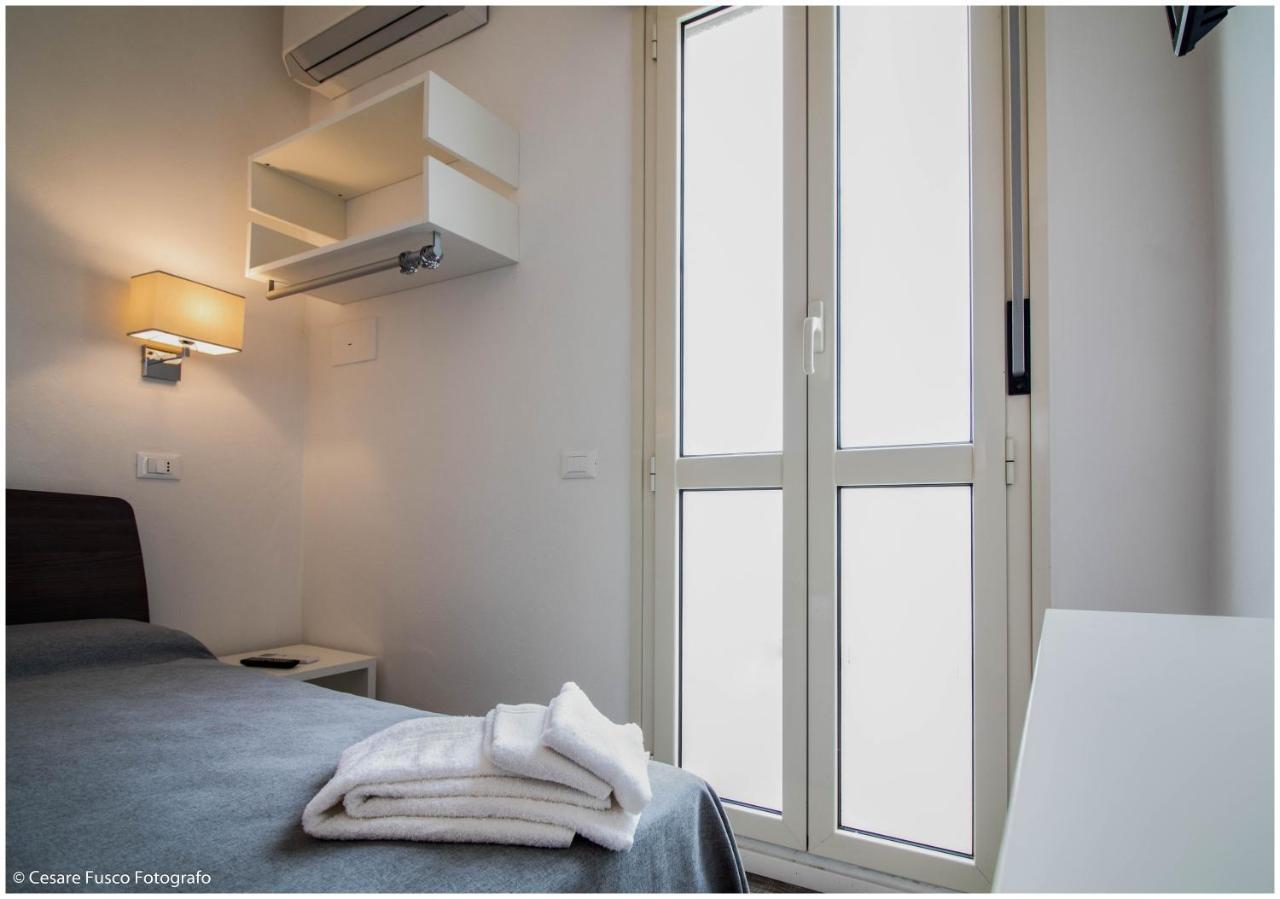 Hotel Caraibi 米兰马瑞提那 外观 照片