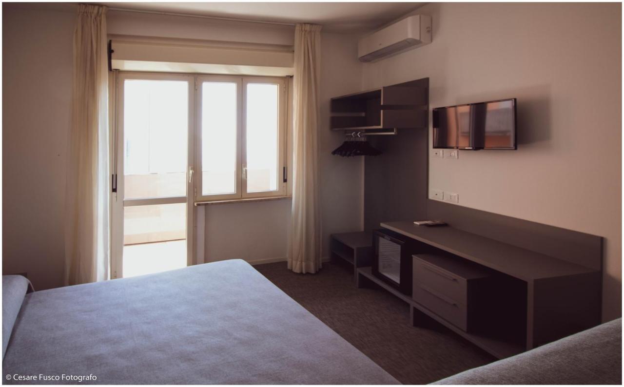 Hotel Caraibi 米兰马瑞提那 外观 照片